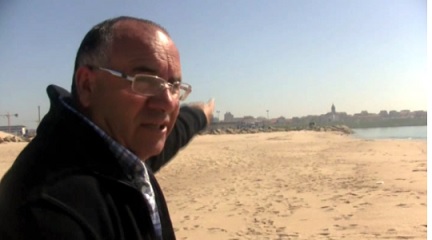Areias criam nova praia no porto de pesca da Póvoa de Varzim Areias criam nova praia no porto de pesca da Póvoa de Varzim