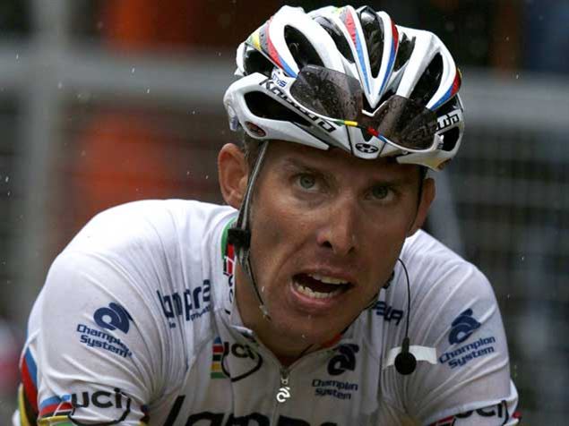 Rui Costa com dia mau desce no Tour