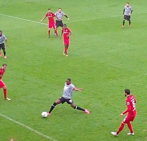 Varzim x Penafiel: Empate com sabor amargo (1-1) Varzim x Penafiel: Empate com sabor amargo (1-1)