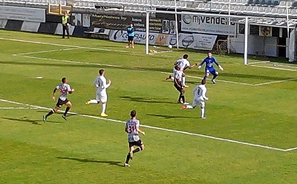 Varzim de volta às vitórias derrotou o Académico Viseu (2-1)