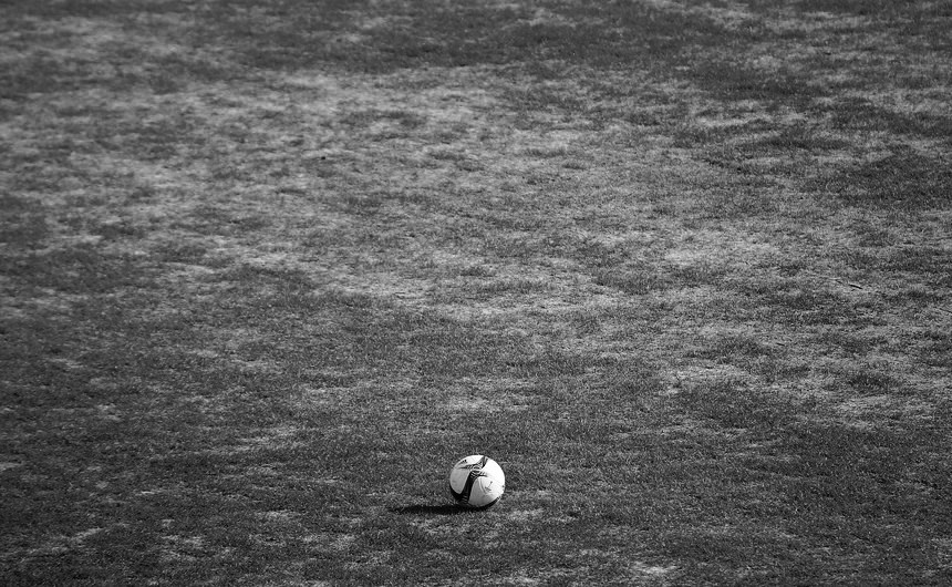 Jogador do Argivai morre em campo Jogador do Argivai morre em campo
