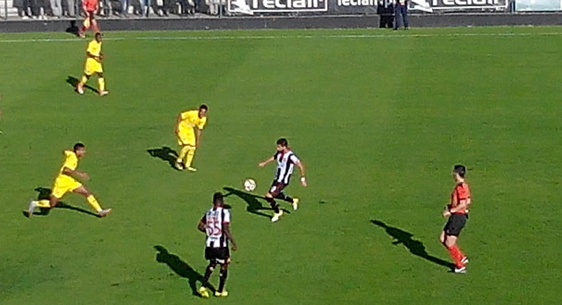 Varzim volta a desiludir ao empatar (0-0) em casa