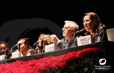 Mesa 5: Música e poemas