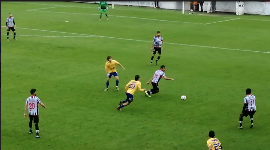 Varzim de regresso à vitórias (3-0)