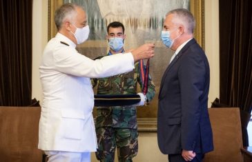 Aires Pereira Condecorado