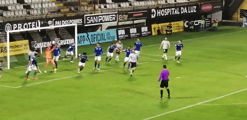 Varzim somou a oitava derrota (0-2)