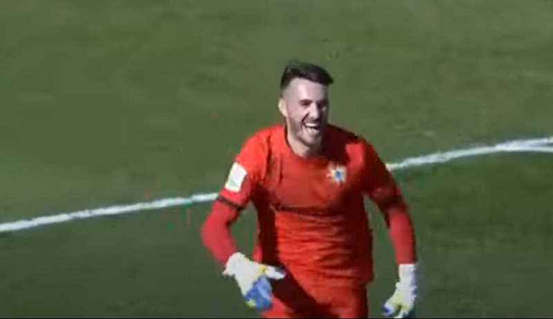 Golo de baliza à baliza na vitória caseira do Varzim sobre o Mafra (2-0)