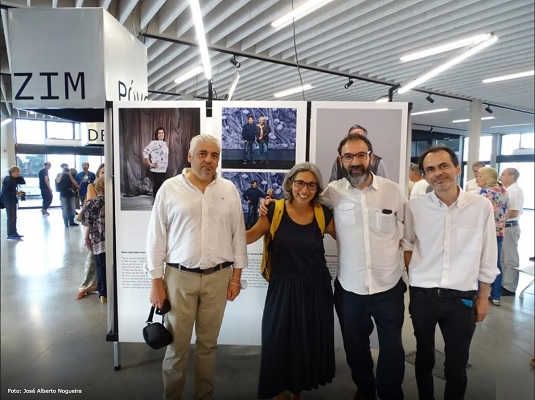 Livro e exposição sobre histórias de vida que se cruzam com o mar