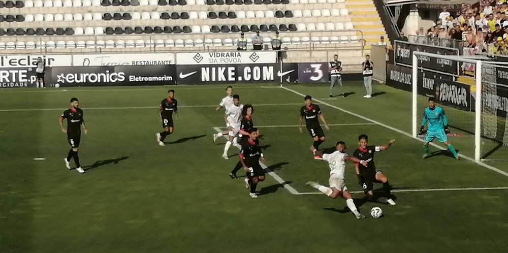 Varzim pouco rodado perde em casa (0-2) com o Fafe Varzim pouco rodado perde em casa (0-2) com o Fafe